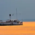 Garni Brugger Отель Линдау