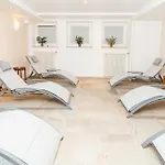 Garni Brugger Hotel 3*