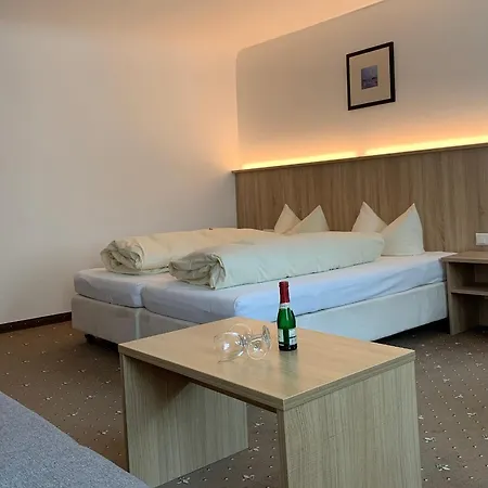 Garni Brugger Hotell