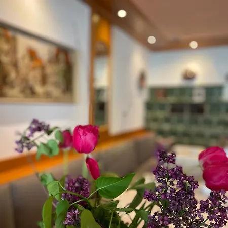 加尔尼布鲁格酒店 酒店