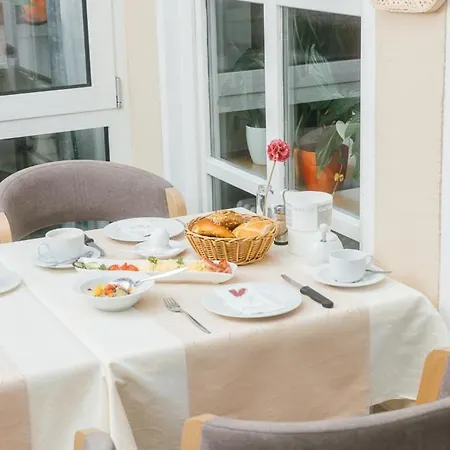 Garni Brugger Hotel 3*