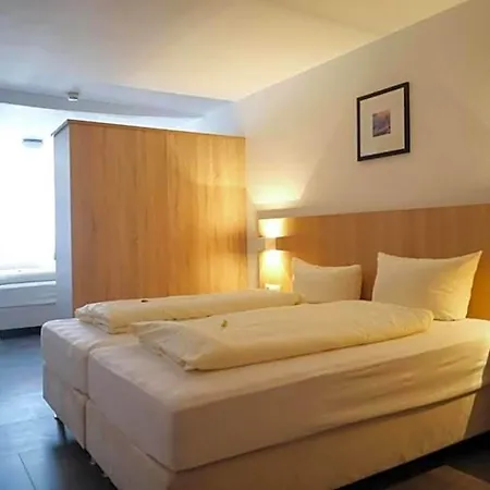 Garni Brugger Hotel 3*